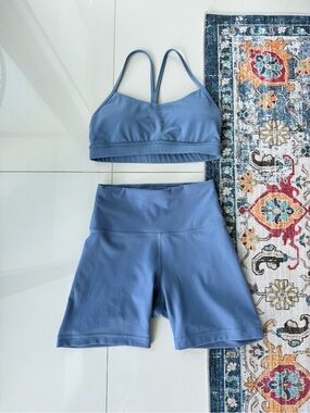 Lululemon WT/Flow Y Set